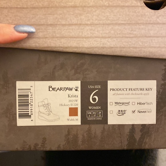 NWT Bearpaw Krista Boot - Picture 8 of 8